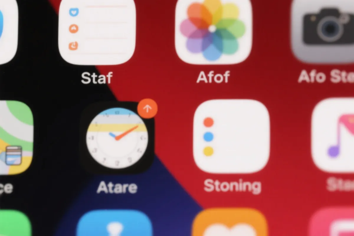 iOS 添加到主屏幕示意图